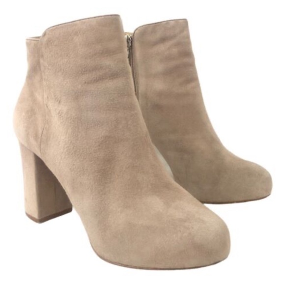SCHUTZ Shoes - SCHUTZ Tan Ankle Boots